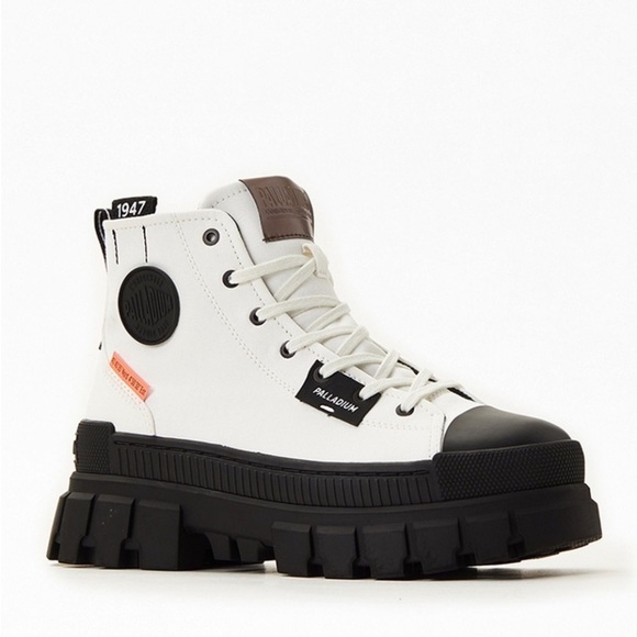 Palladium White Revolt High Top Textile Tractor Platform Sneakers Size 7.5 - Picture 1 of 8